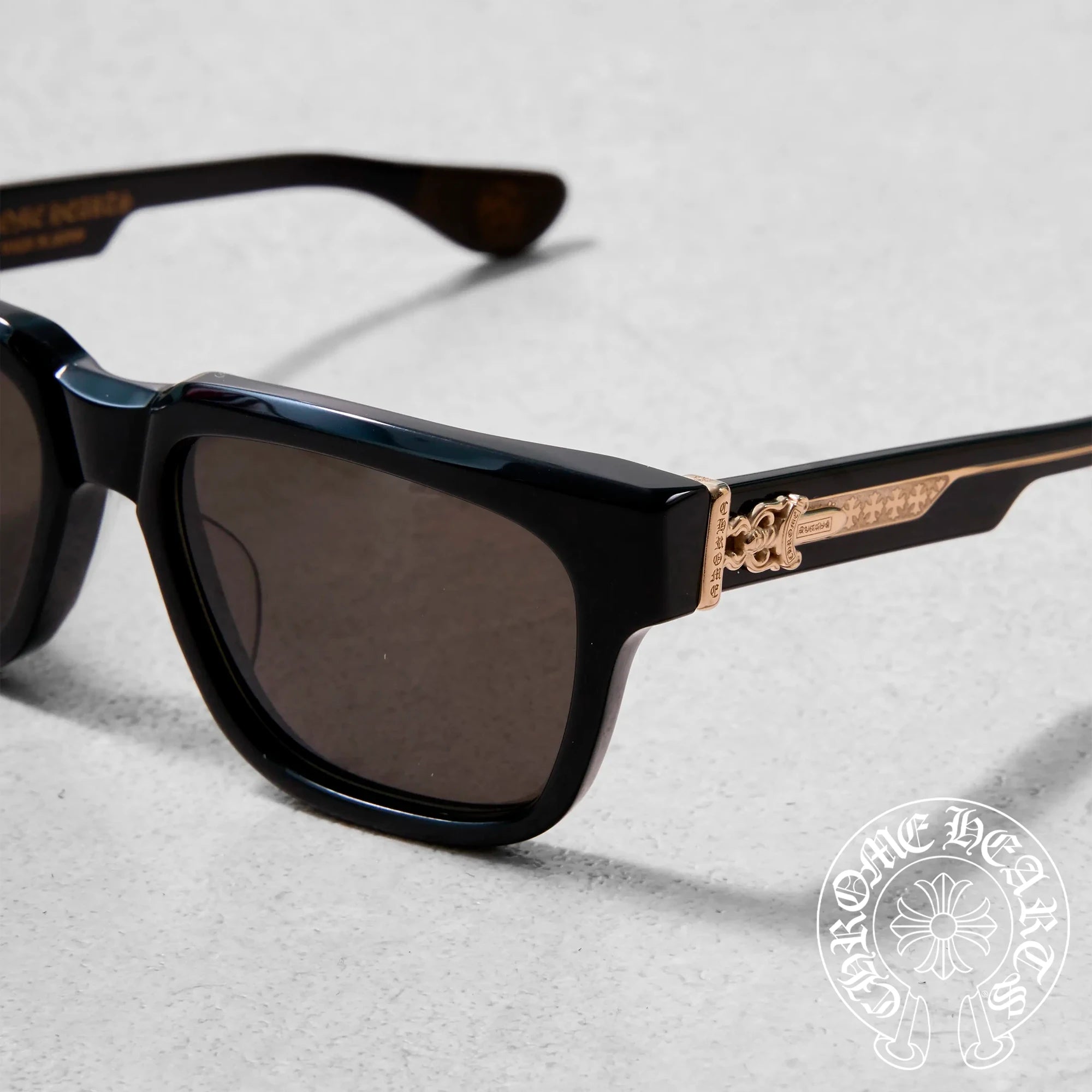 Box Officer "Black/Gold"