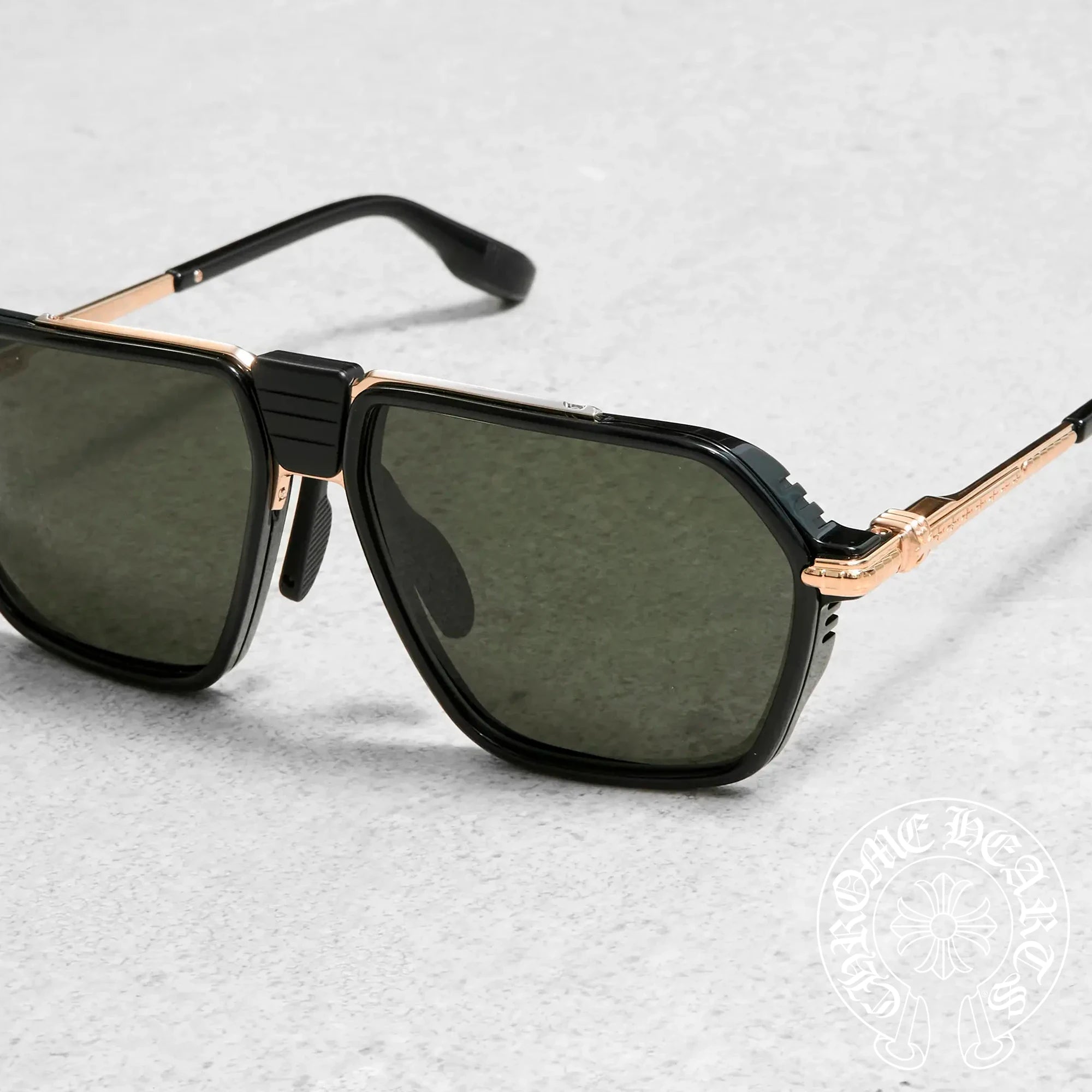Drippy "Black/Gold Plated"