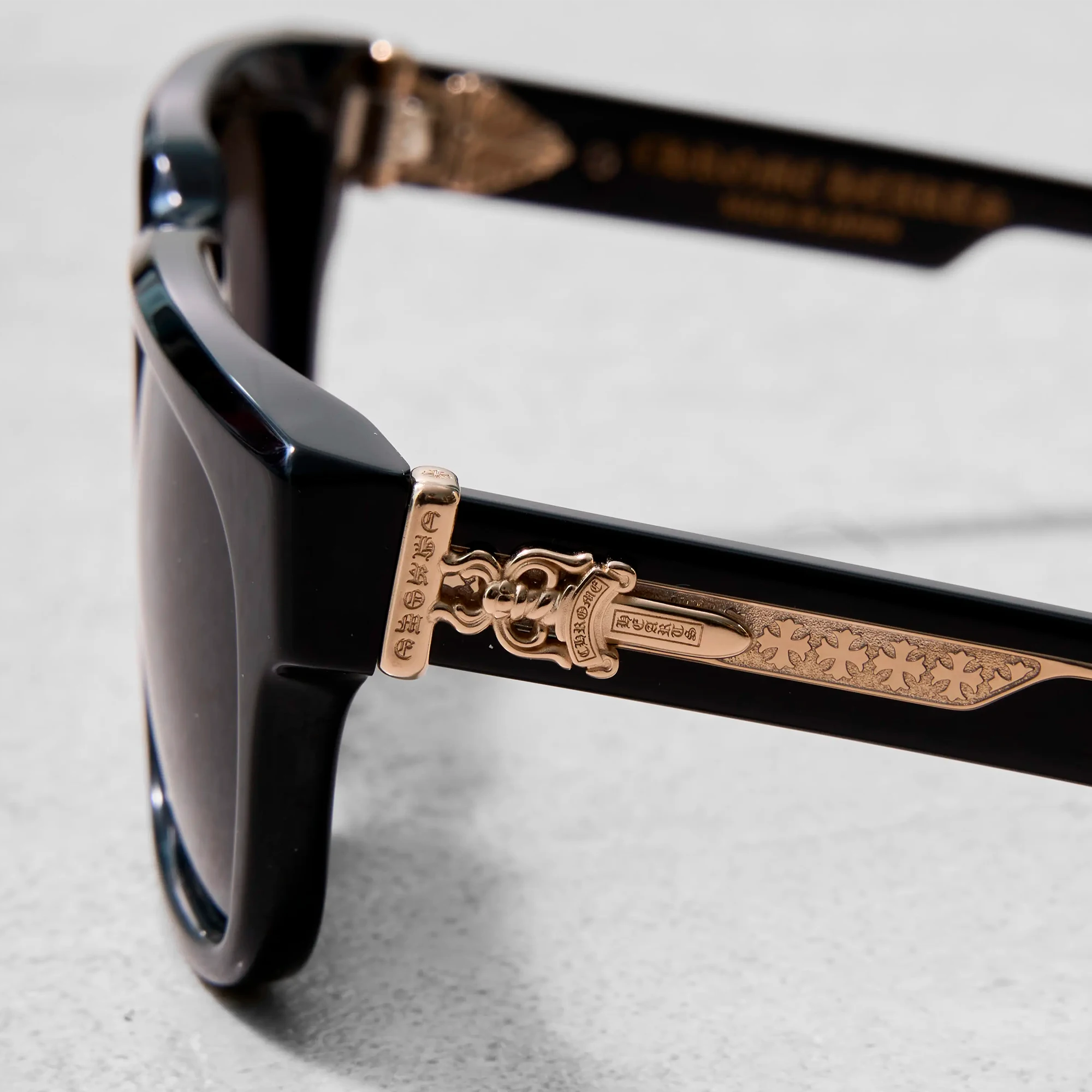 Box Officer "Black/Gold"