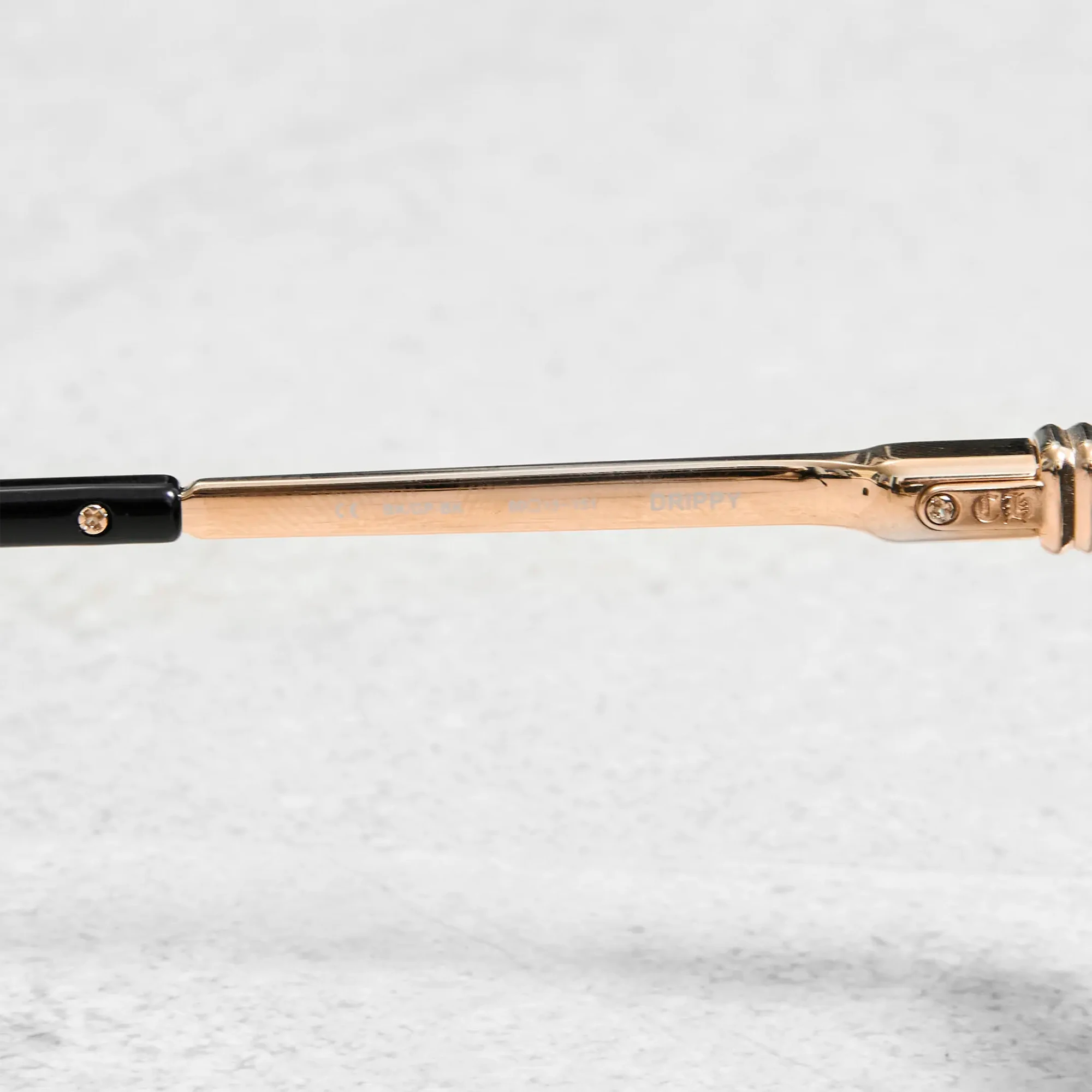 Drippy "Black/Gold Plated"