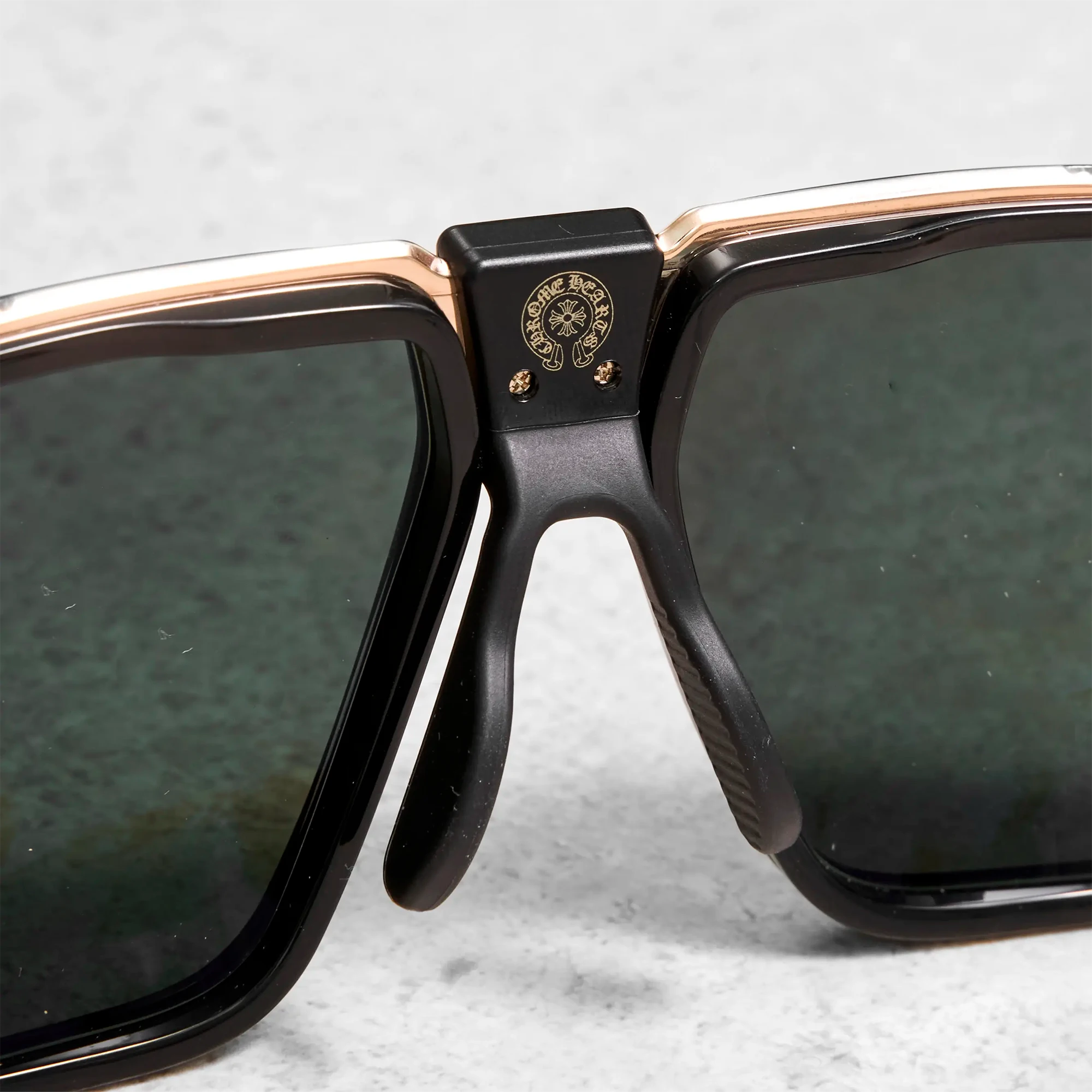 Drippy "Black/Gold Plated"
